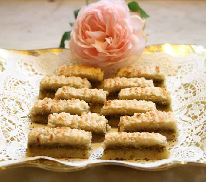 Pistachio and Almond Fingers (Kahk-bil-loz)