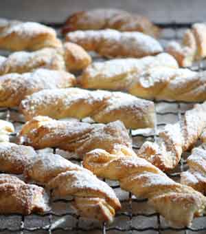 Pastry Twists (Mafish)