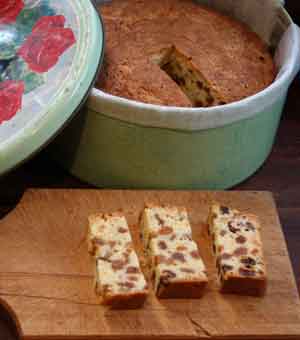 Simple Sultana Cake